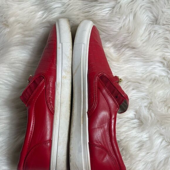 Tim Evans England Red slip on Men loafers gold tone chain front accent SZ13 - Picture 4 of 7